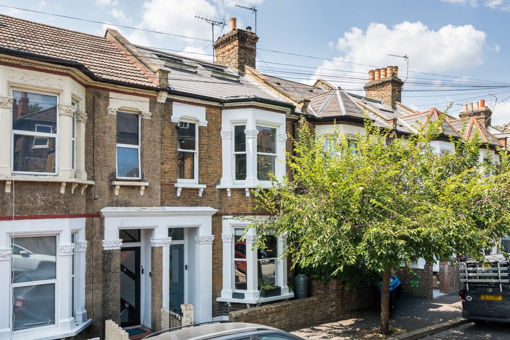 Property photo 2 of 20 1495219-19-6A5A28...