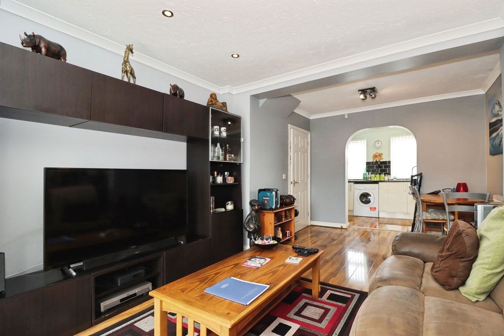Property photo 2 of 16 Pbox-Img.Jpg