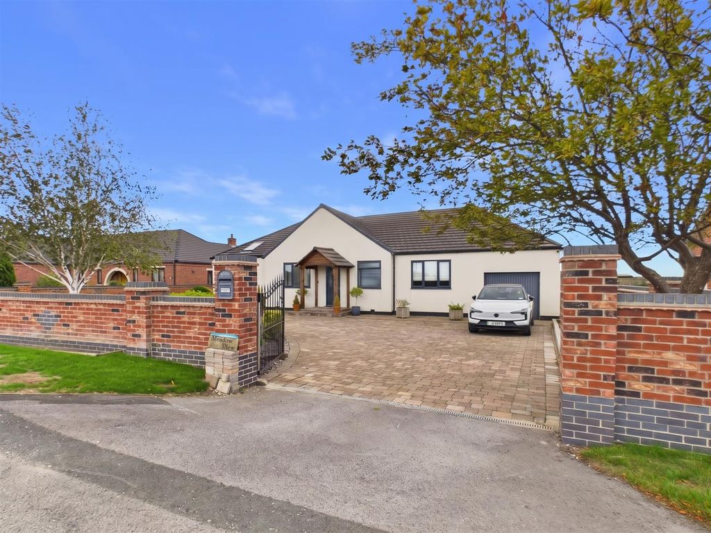 Property photo 2 of 33 Cam06592G6-Pr0009-Still043-001.Jpg