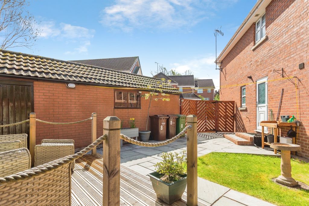 Property photo 3 of 20