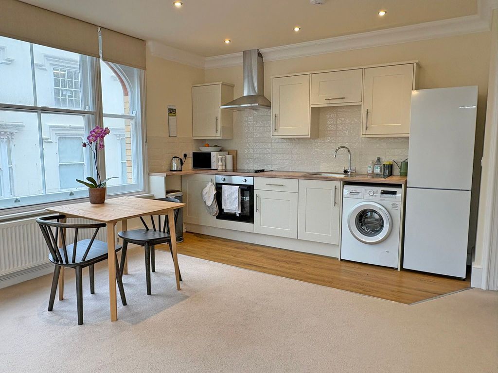 Property photo 3 of 7 Photo 2