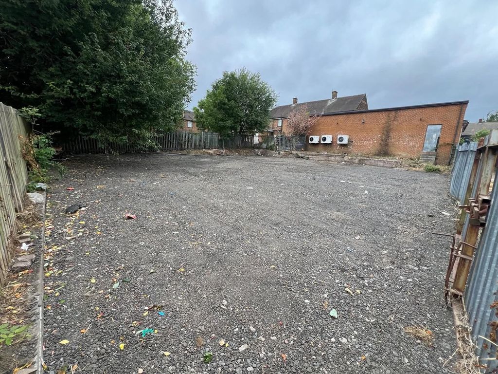 Property photo 1 of 5