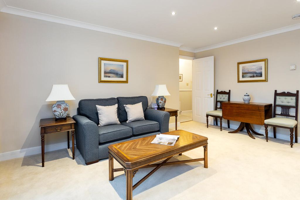 Property photo 1 of 14 Flat 1,City Reach, 1 Orton Street. E1W 1Ln-3.Jpg