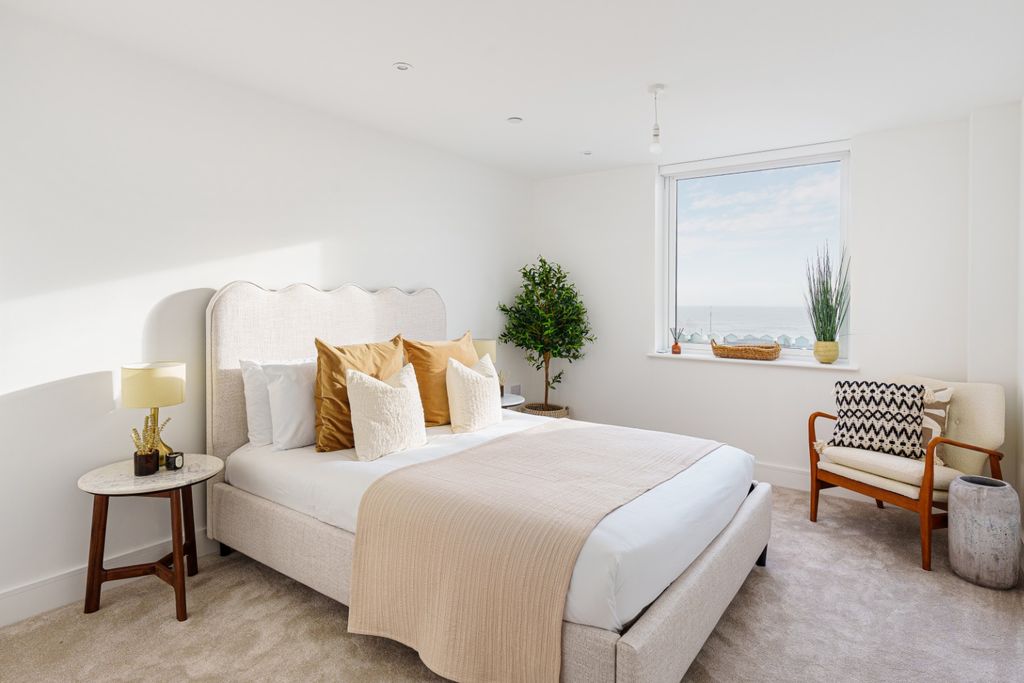 Property photo 2 of 23 4783603