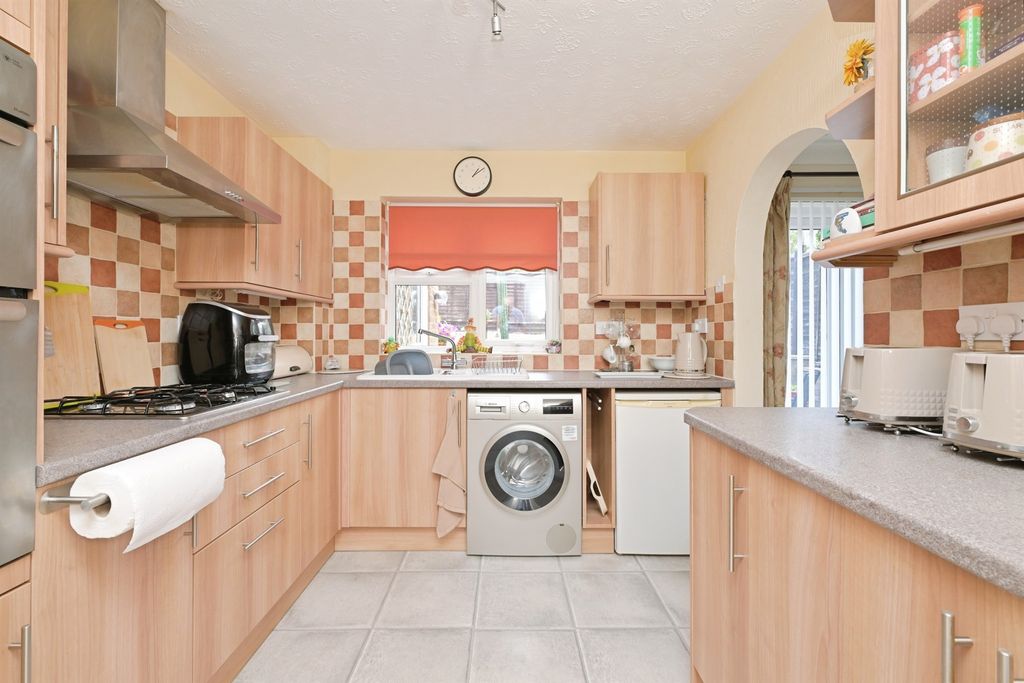 Property photo 3 of 10
