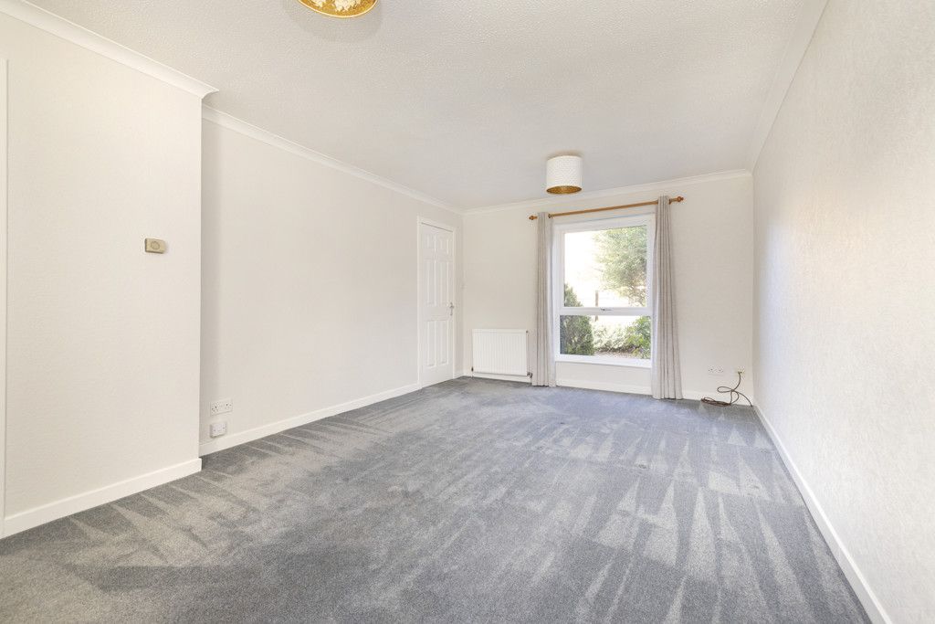 Property photo 3 of 25