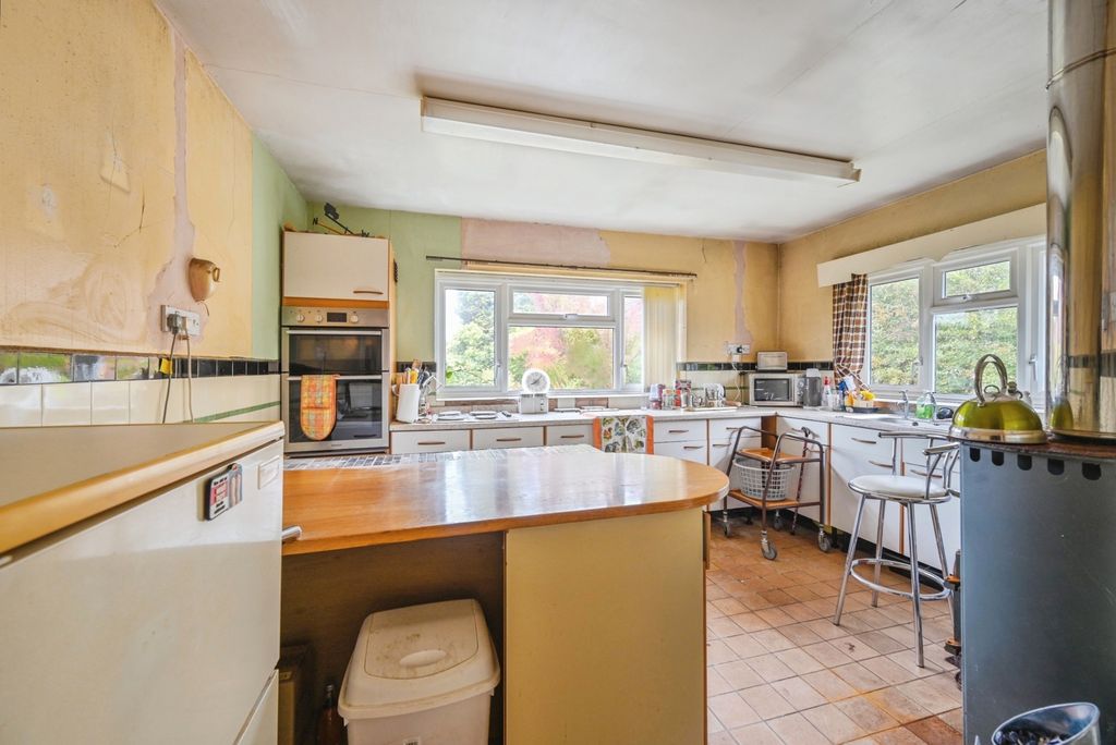 Property photo 3 of 16 Photo