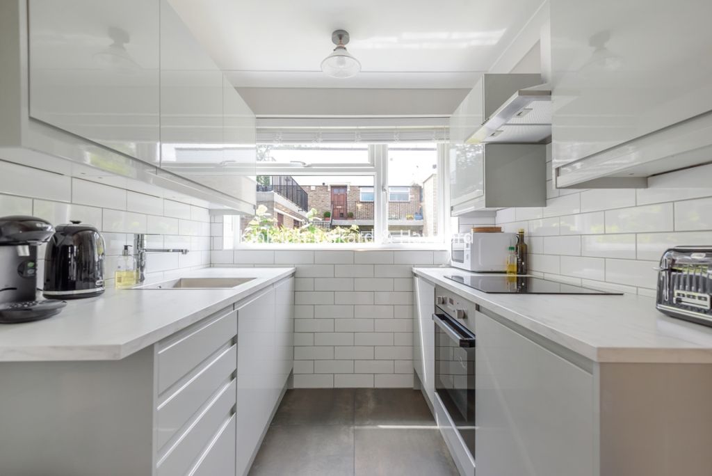 Property photo 3 of 9 4B1Bfd34-d33A-4A41-B