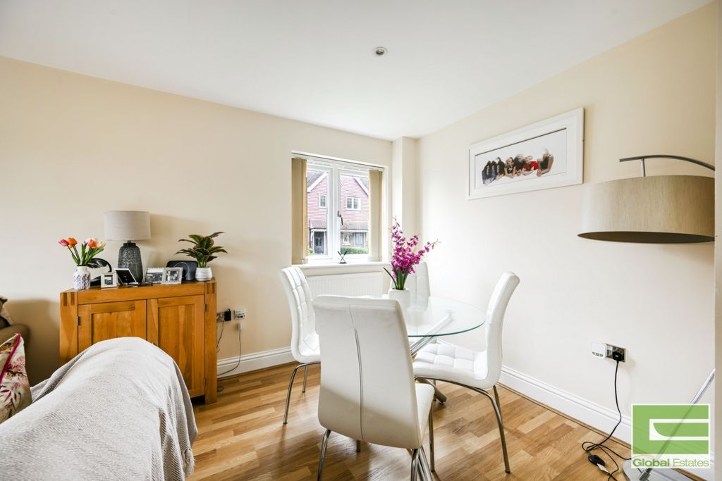 Property photo 3 of 14 Photo 11