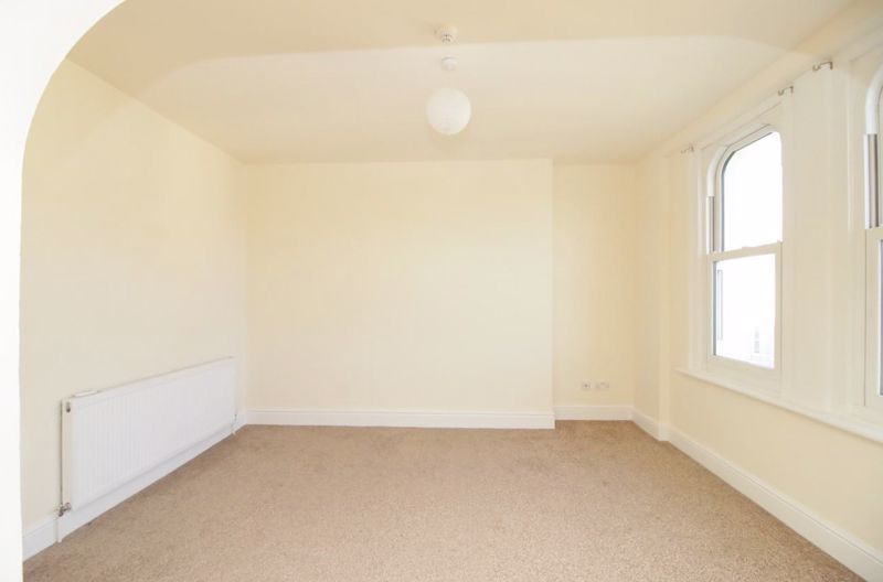 Property photo 3 of 14 Flat 3, 57 Bucks Road