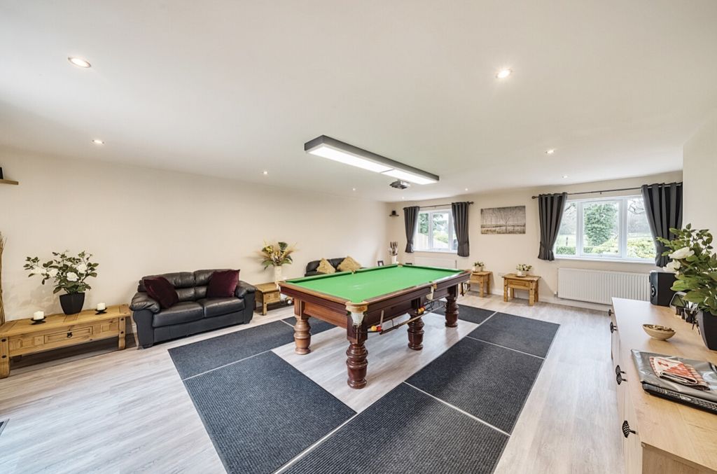 Property photo 3 of 26 1273492 (11)