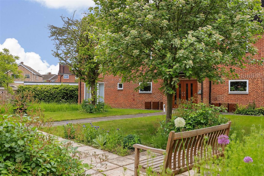 Property photo 3 of 12 Img_1510.Jpg