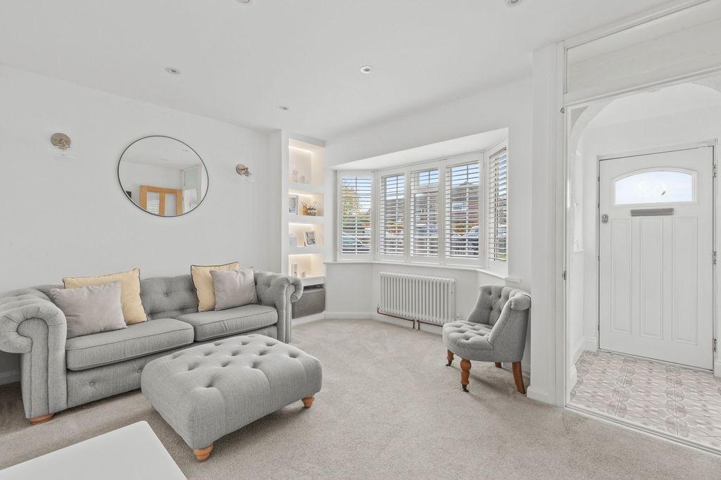 Property photo 2 of 12 Sitting Room