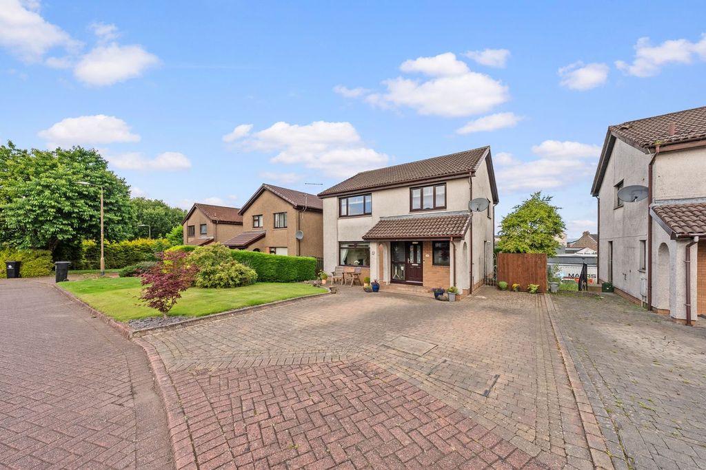 Property photo 1 of 38