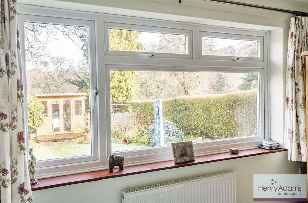 Additional image 14 of 3 bed detached bungalow for saleRother Close, Petersfield GU31