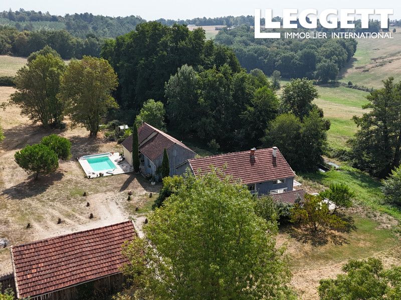 Property photo 2 of 10