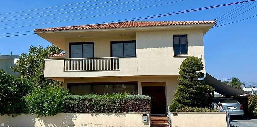Property photo 1 of 4