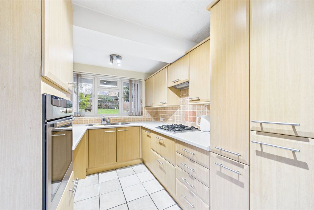 Property photo 3 of 11 Picture No. 18