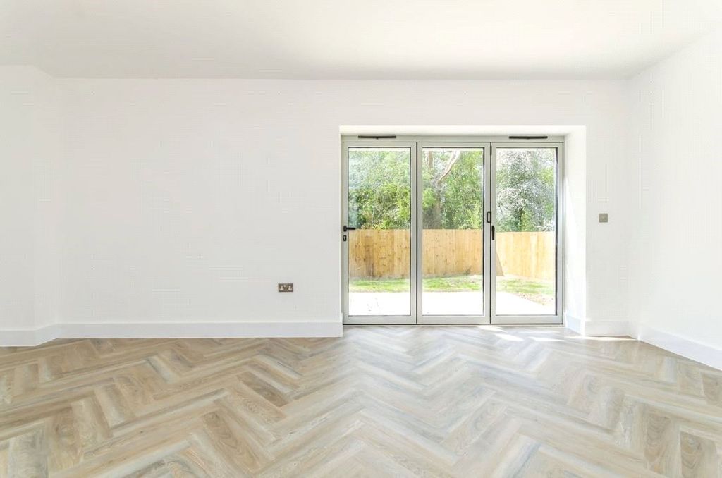 Property photo 2 of 9 Picture No. 02