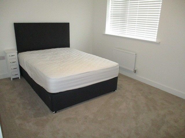 Property photo 3 of 28 (Main)