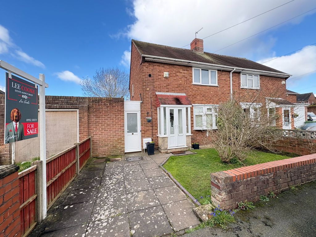 Property photo 1 of 27