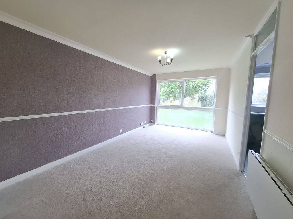 Property photo 3 of 8 Exterior