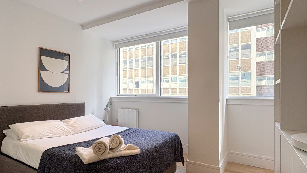 Property photo 3 of 19 Bedroom