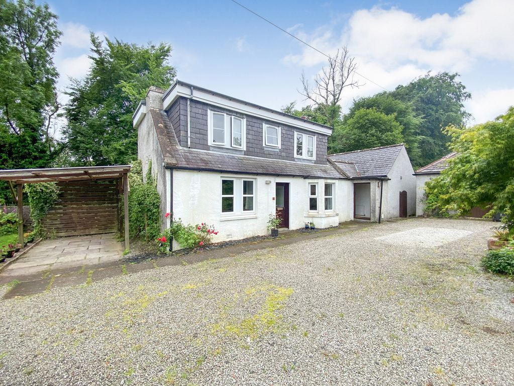 Property photo 1 of 12 Front