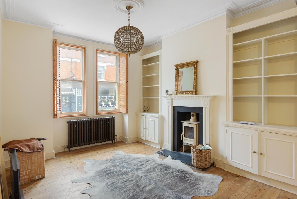 Property photo 2 of 14 Image