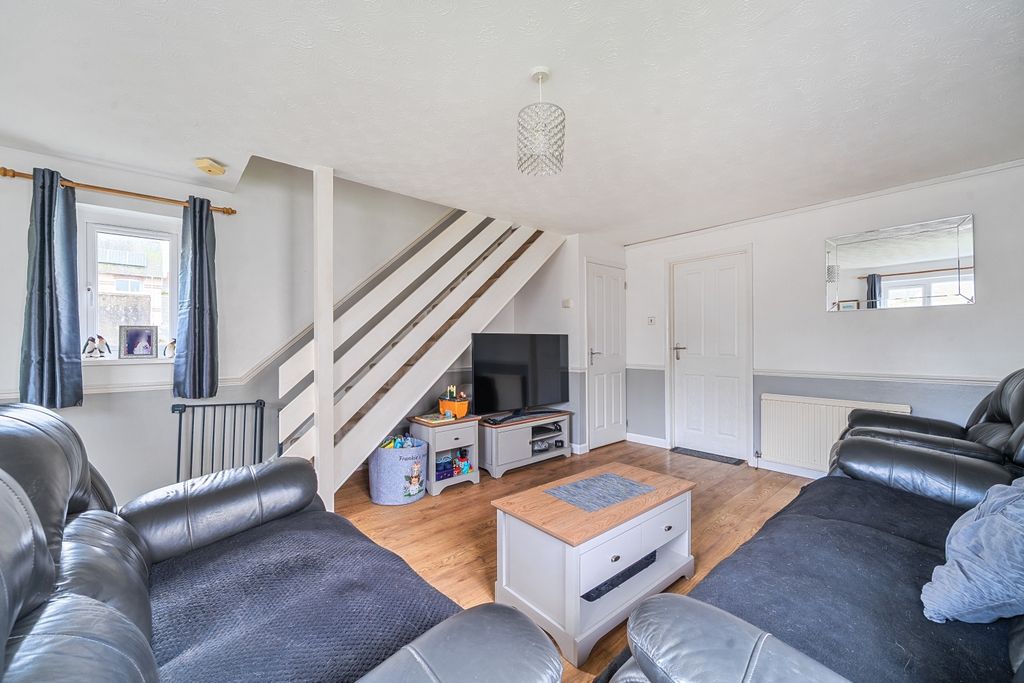 Property photo 3 of 19 1409471-12-6989F8292d8c3