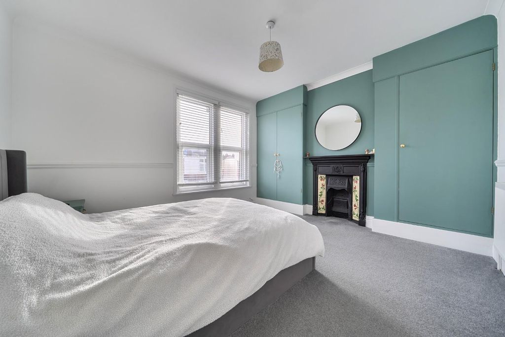 Property photo 2 of 17 1410145-12-698Efaf64d6B3.Jpg