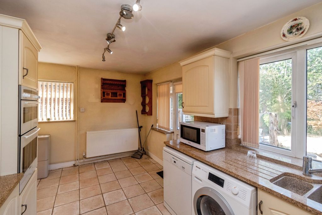 Property photo 2 of 19 Pbox-Img.Jpg