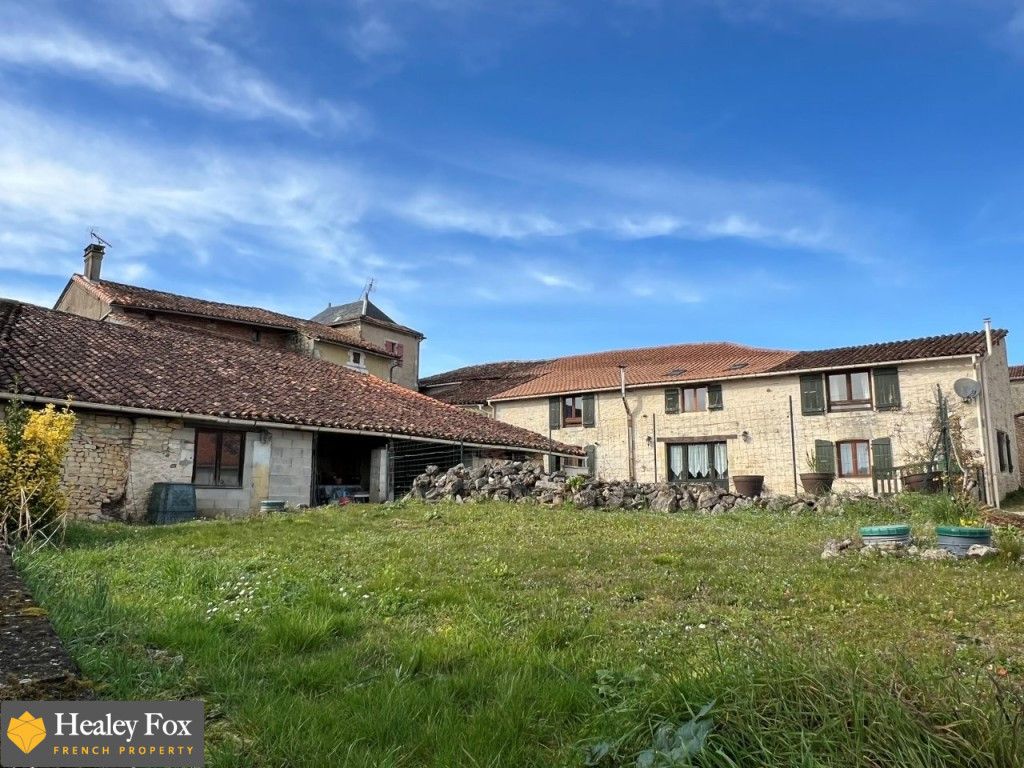 Property photo 3 of 37 167c72066Daef4