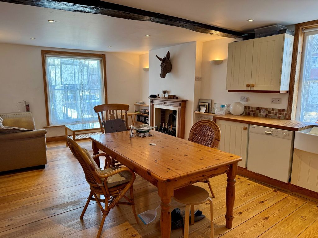 Property photo 3 of 16 Picture No. 25