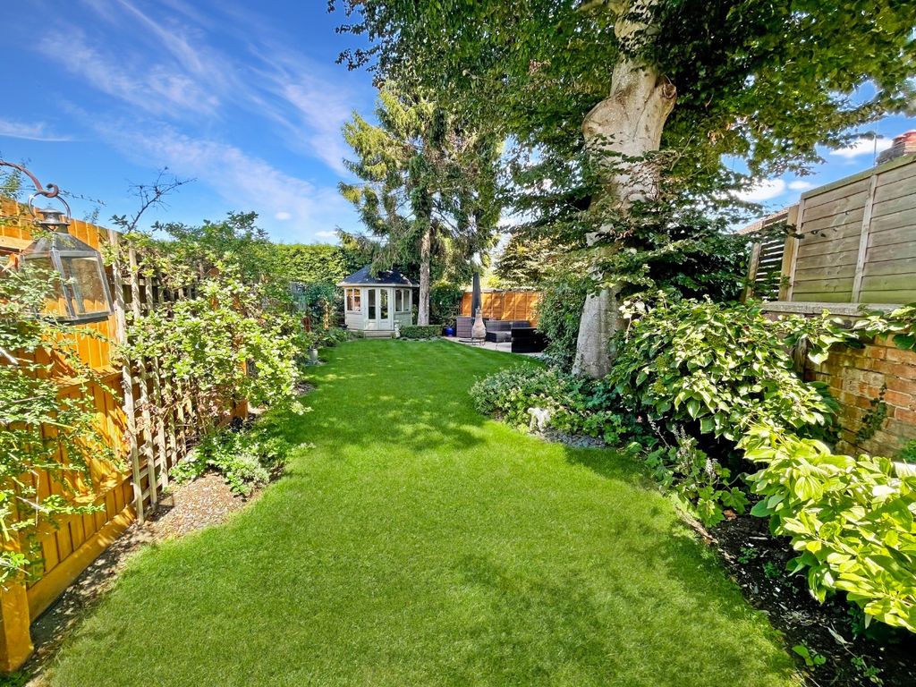 Property photo 2 of 23 4433372