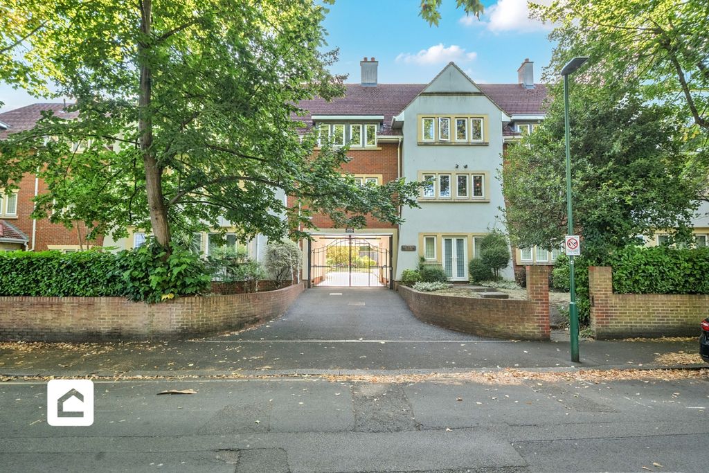 Property photo 1 of 13 1