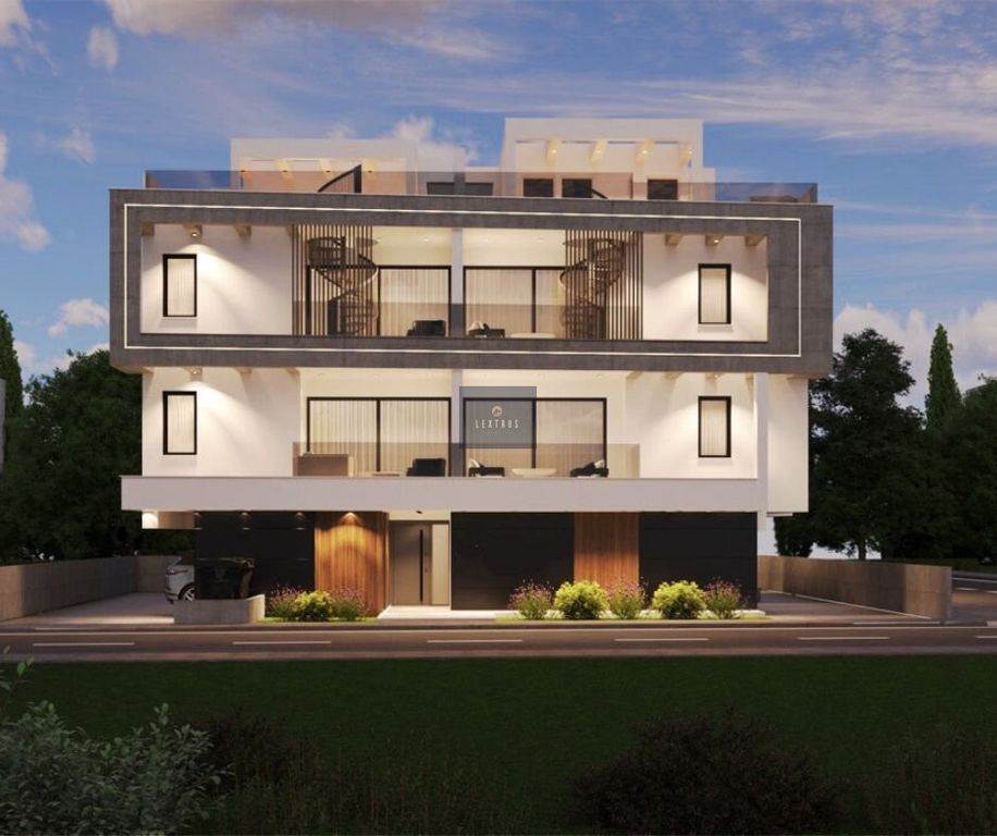 Property photo 2 of 11