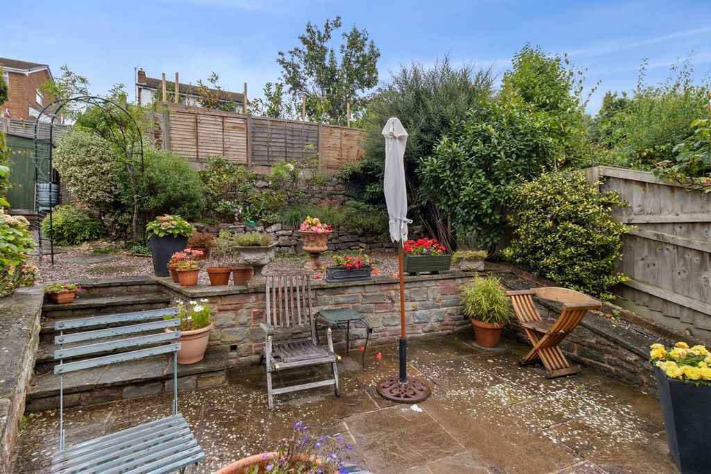 Property photo 3 of 17 Photo 19
