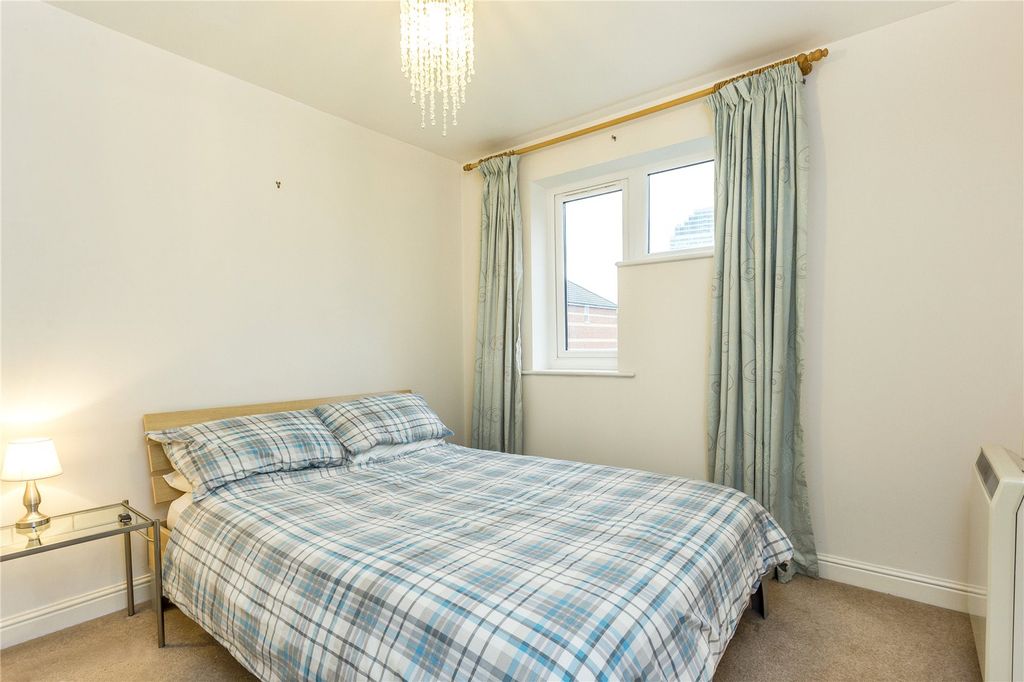 Property photo 3 of 5