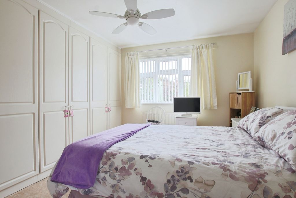 Property photo 3 of 13 4483087