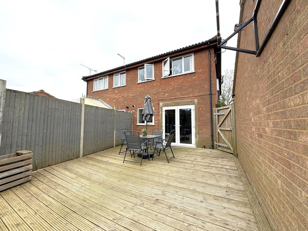 Property photo 3 of 11