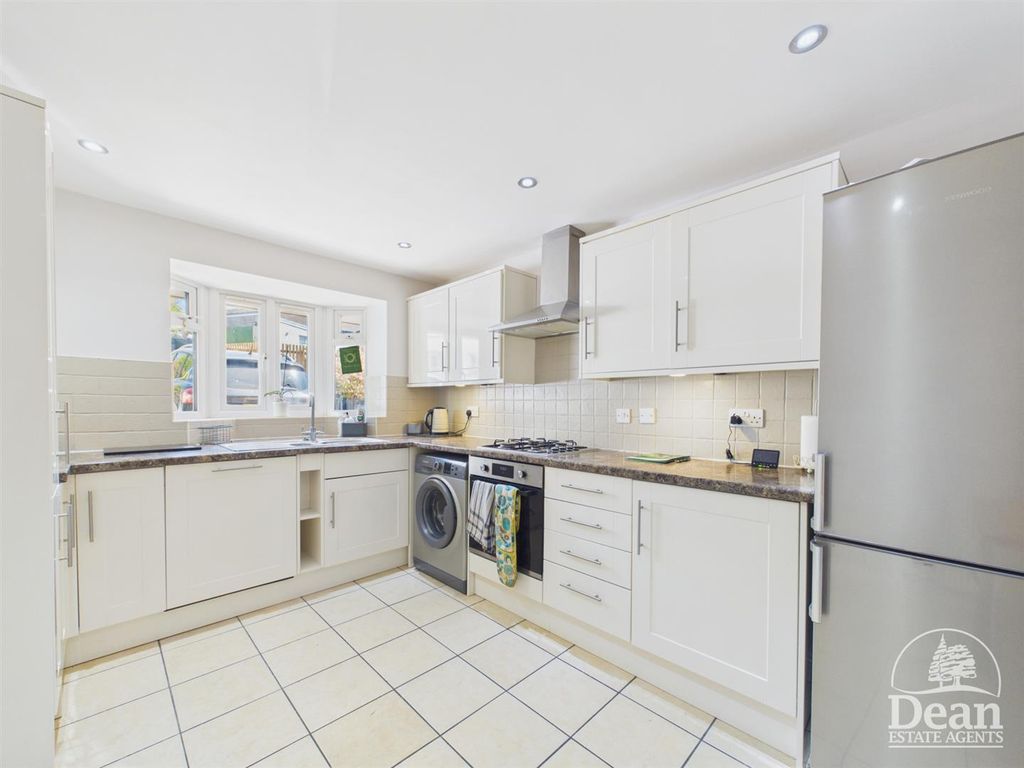 Property photo 3 of 22