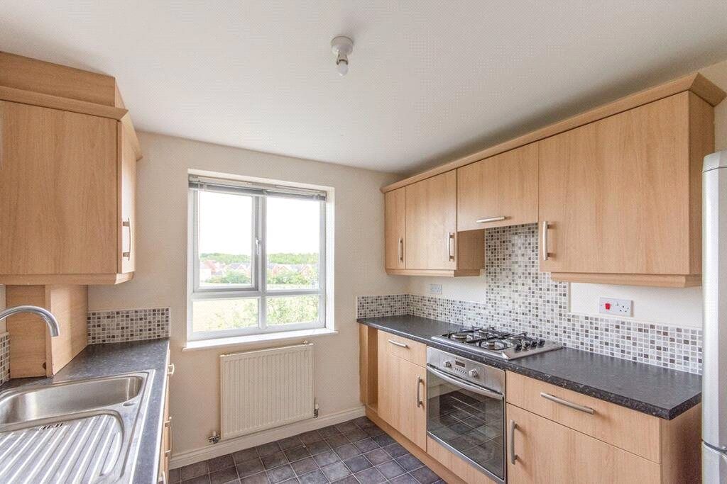 Property photo 3 of 8 Kitchen
