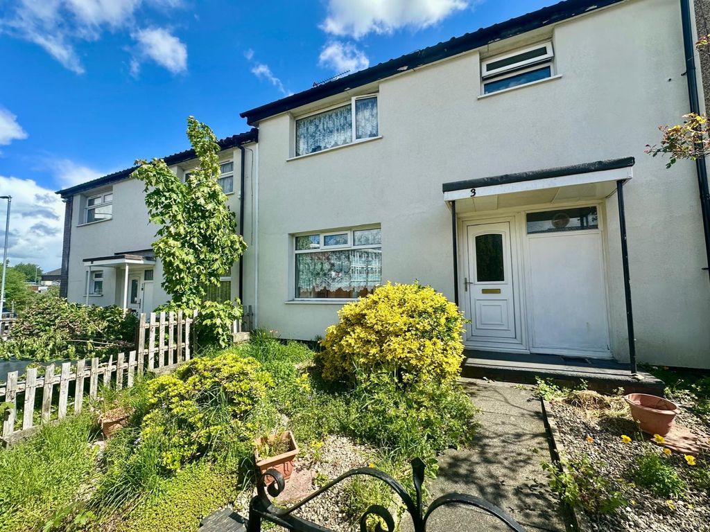 Property photo 1 of 2