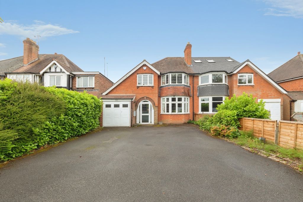 Property photo 1 of 12 Frontage