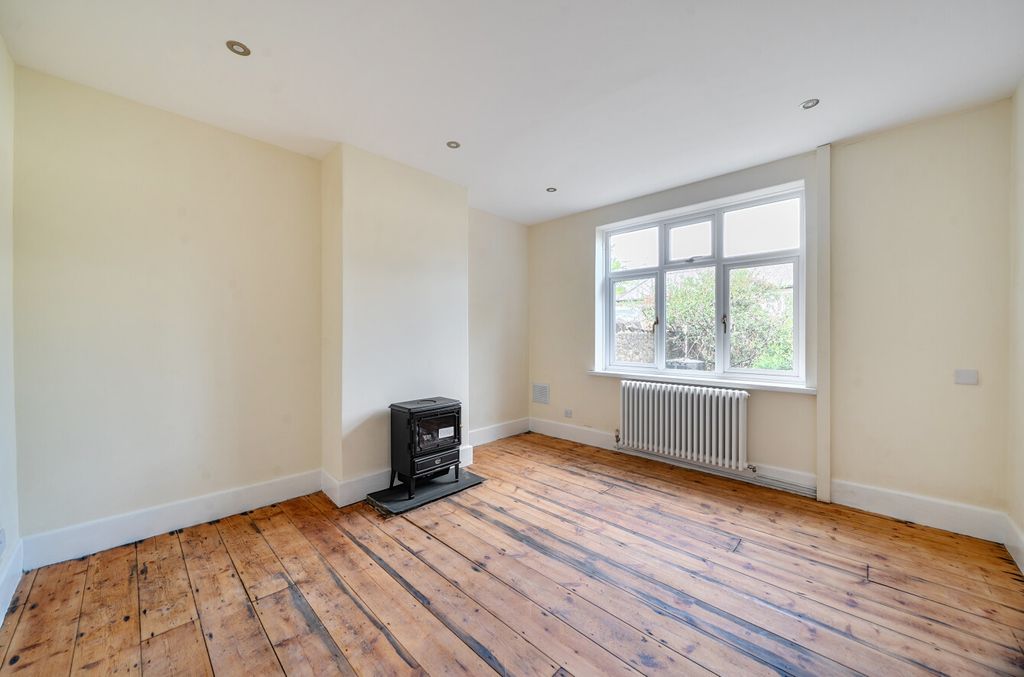 Property photo 3 of 19 1446068-19-69E78c...