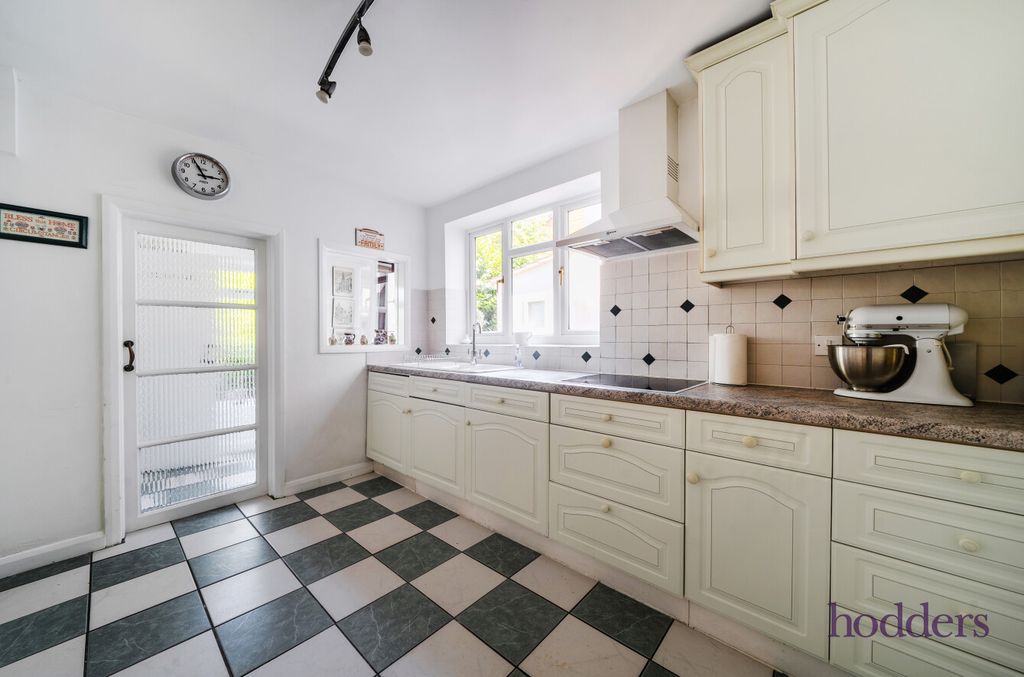 Property photo 3 of 20 Fab5Afa9-50E8-476...