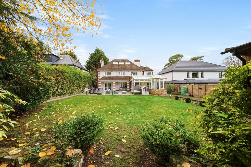 Property photo 1 of 33