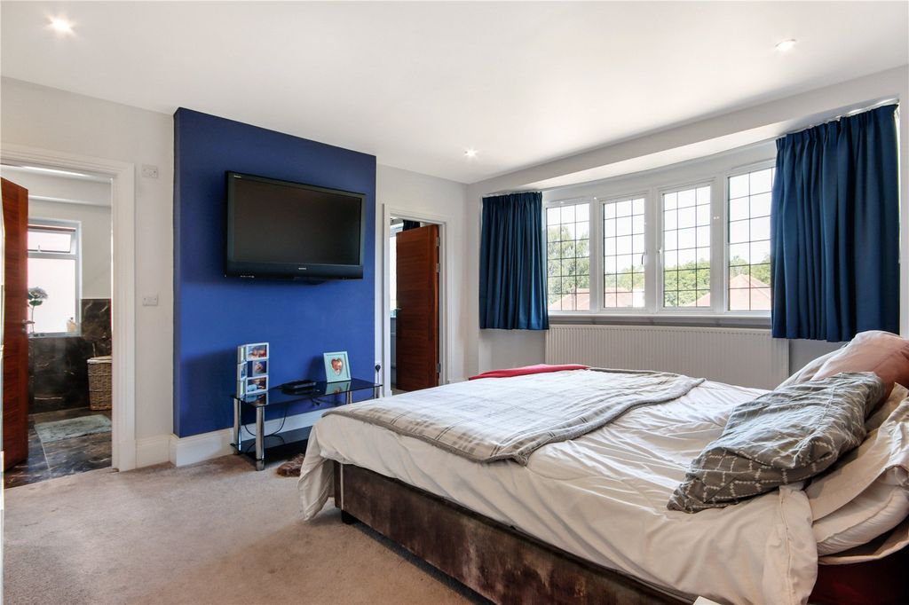 Additional image 5 of 6 bed detached house to rentRedlands Road, Sevenoaks, Kent TN13