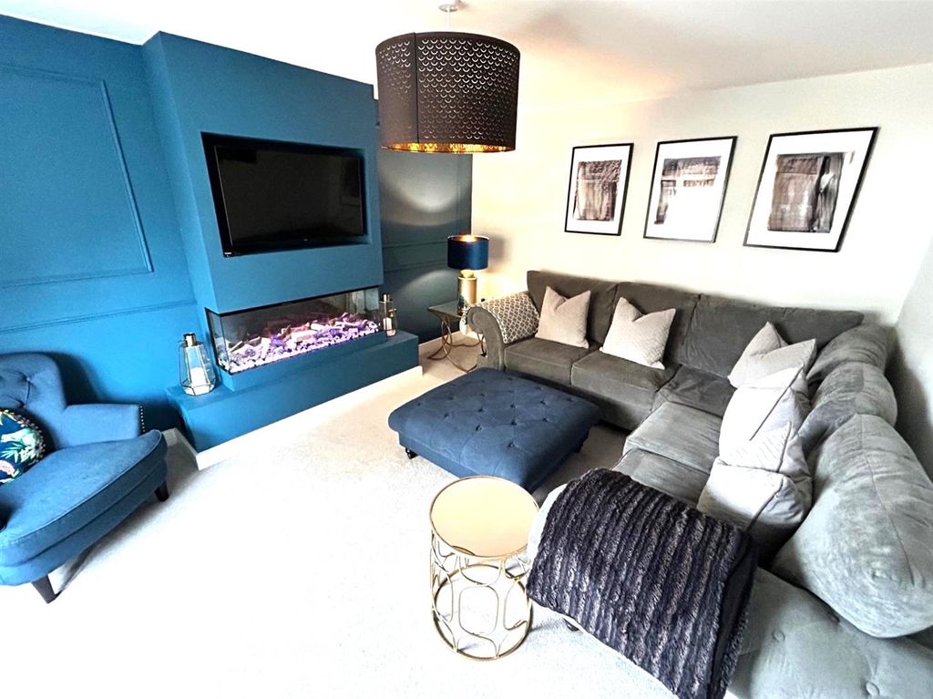 Property photo 3 of 20 16.Jpg